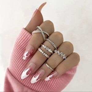 3/$30 🤍 Dainty Ring Set